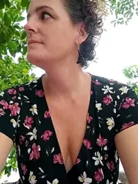 emiliemilf webcam model stream image