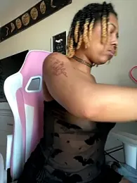 DreaLaLuna webcam model stream image