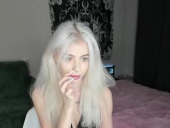 red_qwe webcam model stream image