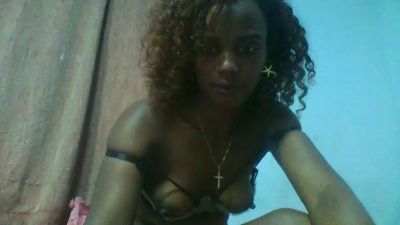 Chellahhot webcam model stream image