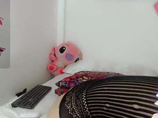 kristalkisslove21 webcam model stream image