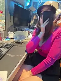 nideanbaby webcam model stream image