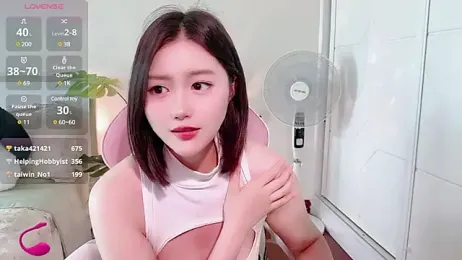 Dennielle- webcam model stream image