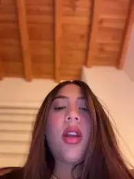 vellaah webcam model stream image