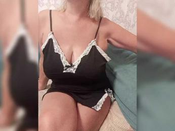 Paradise111 webcam model stream image