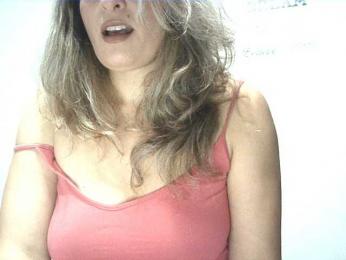 lionessmom webcam model stream image