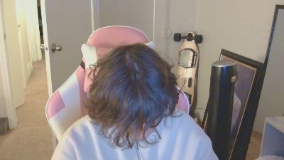 Roomfullofcum webcam model stream image