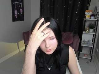 leilashynest webcam model stream image