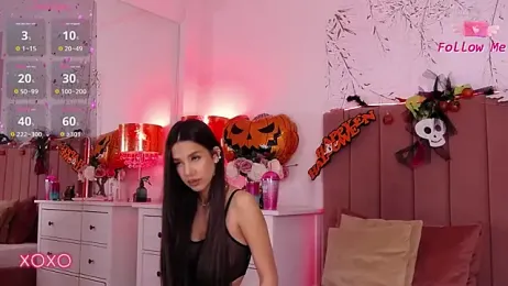 LaraKent webcam model stream image