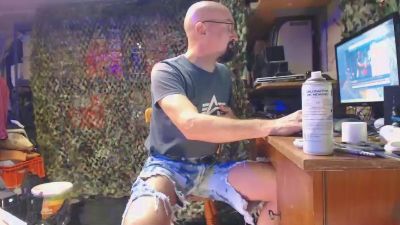 TomCamPig webcam model stream image