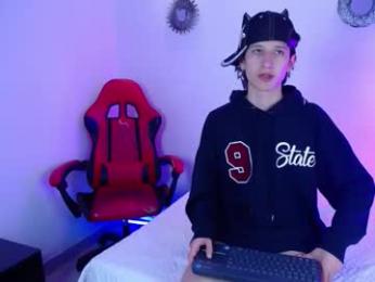 emmo_boy webcam chaturbate model stream image