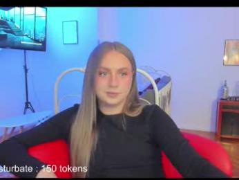 alexashowcum webcam model stream image