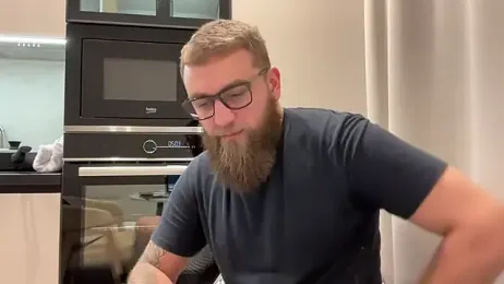 Bear_bear_ webcam model stream image