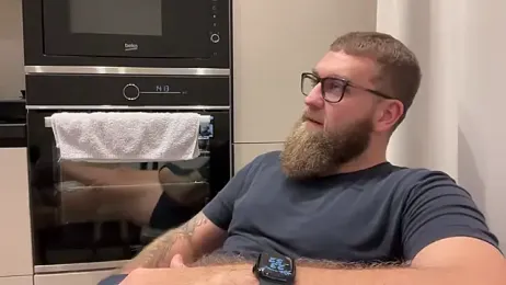 Bear_bear_ webcam model stream image