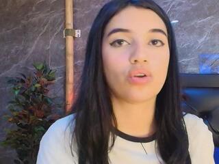 Millie Blu webcam flirt4free model stream image