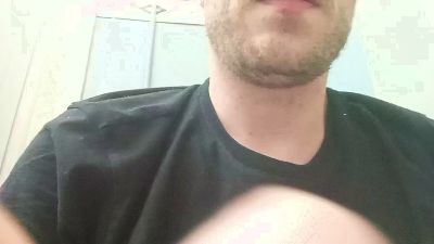 Hugedoee04 webcam model stream image