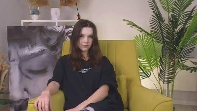 CorrieCrewe webcam model stream image