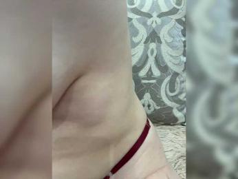Mirinelly webcam model stream image