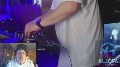 1st_omen webcam model stream image