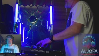 1st_omen webcam model stream image