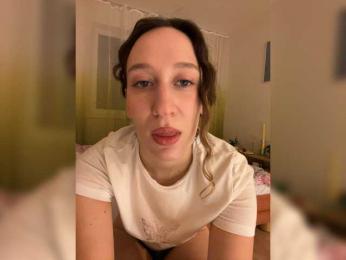 Chikipikin webcam model stream image