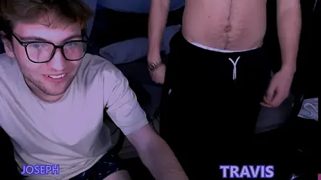 travis_wolf_ webcam model stream image