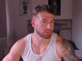 Mike Skip webcam model stream image