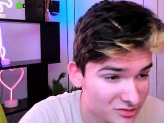 azen-rush webcam model stream image