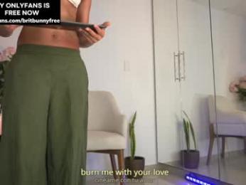 camilitasu webcam model stream image