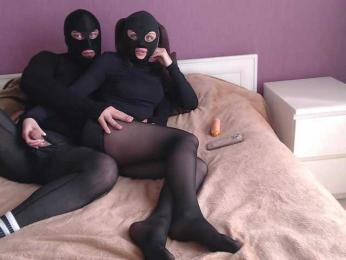 Feet-sweet-little-girl webcam model stream image