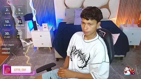 Ette_tay webcam model stream image