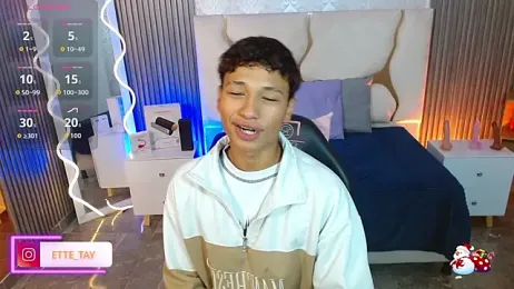 Ette_tay webcam model stream image