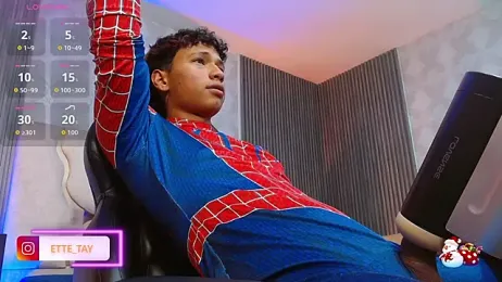 Ette_tay webcam model stream image