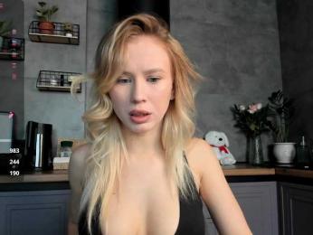 Sunlovv webcam model stream image