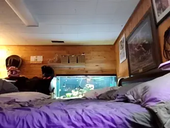 Ryan_and_Aurora webcam model stream image