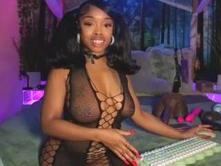 lovely-brown94 webcam model stream image