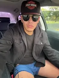 StrokingDaddy4 webcam model stream image