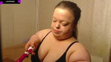 Janiffer_MiMi webcam model stream image