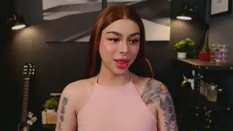 callmeLUNA webcam model stream image