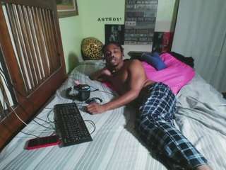 petetyn webcam model stream image