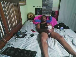 petetyn webcam model stream image