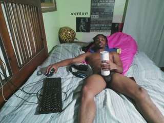 petetyn webcam model stream image