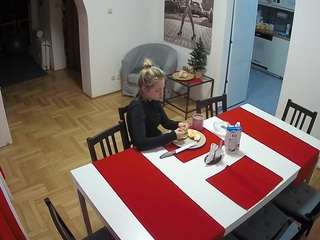 voyeurcam-julmodels-dining webcam model stream image
