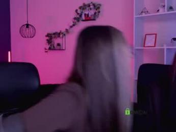 lissa_night webcam model stream image