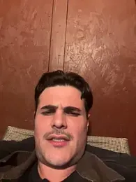 Millennialcum webcam model stream image