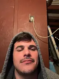 Millennialcum webcam model stream image