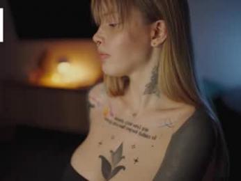 mileeena webcam chaturbate model stream image