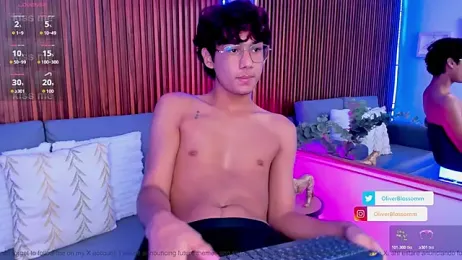 Oliver20__ webcam model stream image