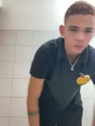 Dylams_maja webcam model stream image