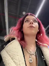 RiriRoseey webcam model stream image